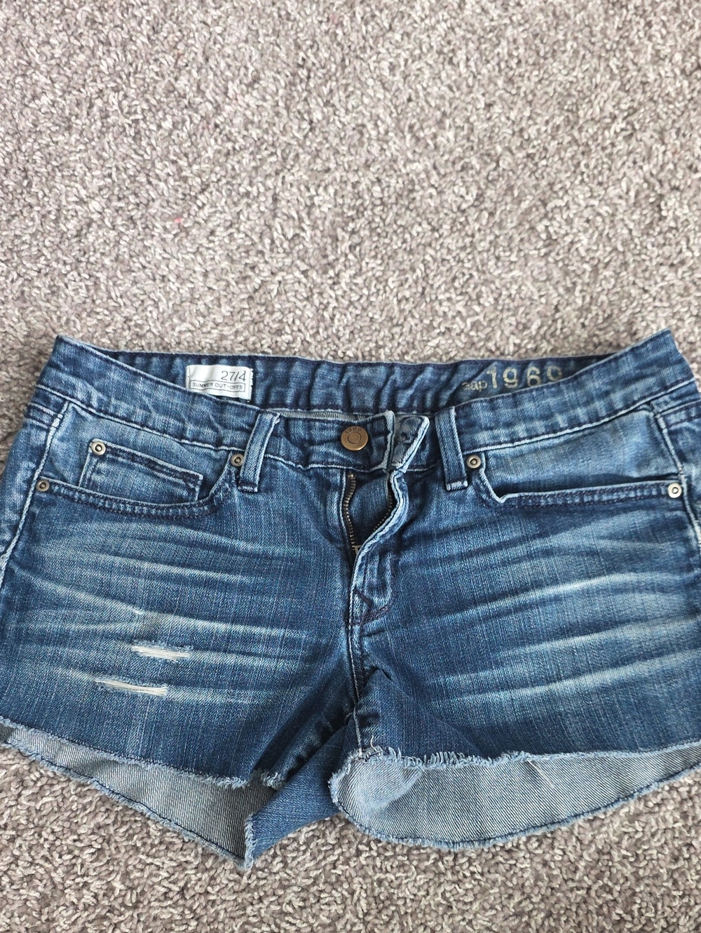 Gap 1969 Summer Out-offs. Size 27/4
